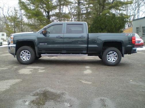 Graphite Metallic 2019 Chevrolet Silverado 2500 4WD Crew Cab 153.7" LT