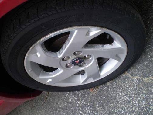 2004 Pontiac Vibe Base