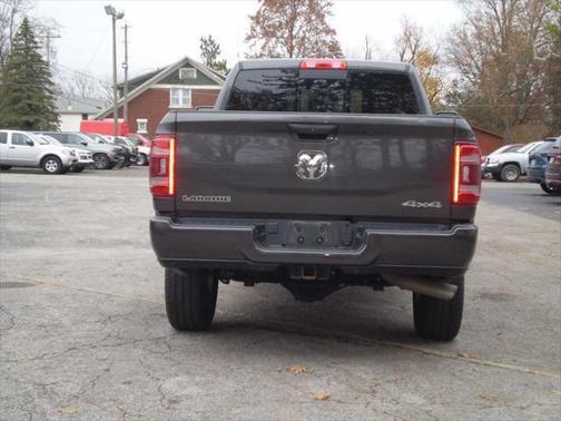 2024 RAM 2500 Laramie Crew Cab 4x4 6'4' Box