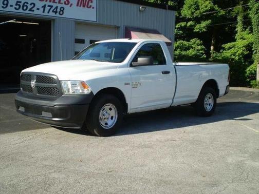 2022 RAM 1500 Classic Tradesman 4x4 Reg Cab 8' Box