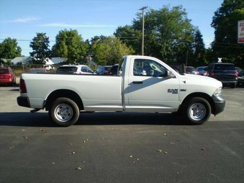 2022 RAM 1500 Classic Tradesman 4x4 Reg Cab 8' Box