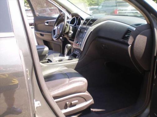 2010 Chevrolet Traverse LT