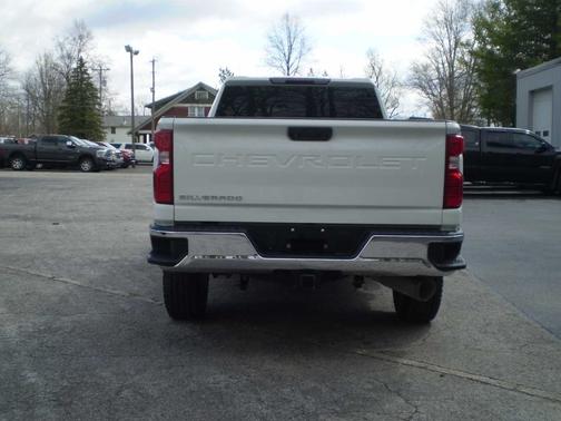 Iridescent Pearl Tricoat 2022 Chevrolet Silverado 2500 4WD Crew Cab 172" LT