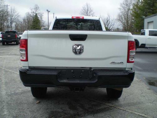 2021 RAM 3500 Tradesman Regular Cab 4x4 8' Box