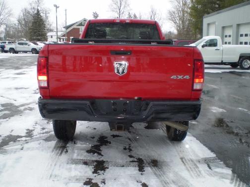 2017 RAM 2500 Tradesman 4x4 Reg Cab 8' Box