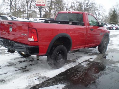 2017 RAM 2500 Tradesman 4x4 Reg Cab 8' Box