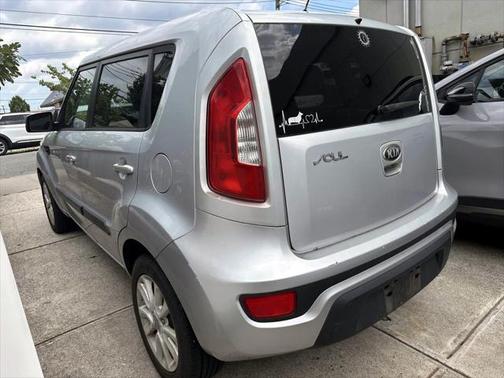 2013 Kia Soul +