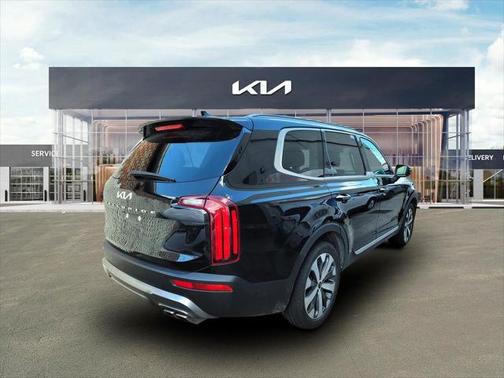 2022 Kia Telluride LX