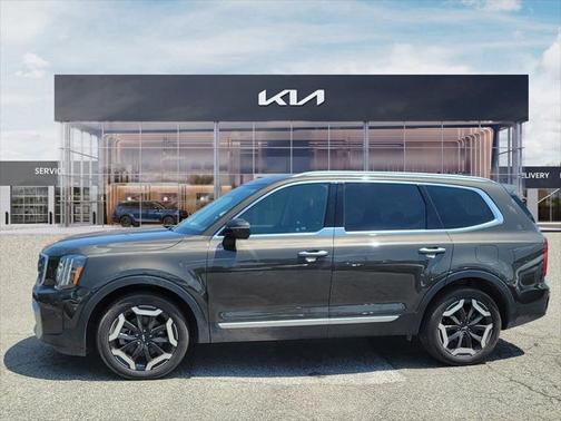 2023 Kia Telluride S