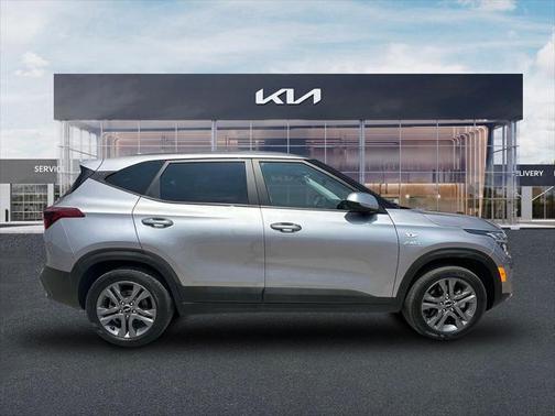 2023 Kia Seltos LX