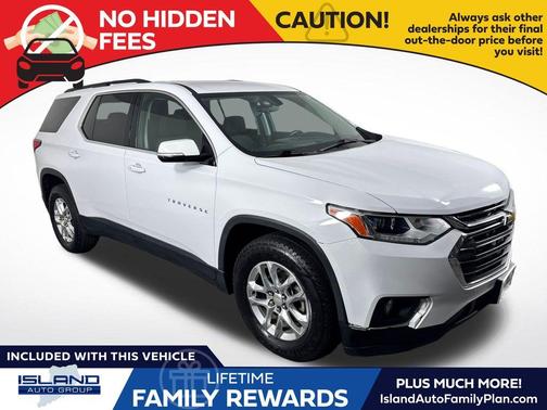 Summit White 2019 Chevrolet Traverse LT Cloth