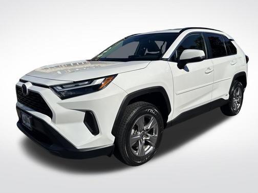 2022 Toyota RAV4 Hybrid XLE