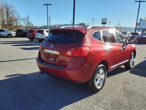 Photo 3 of 21 of 2015 Nissan Rogue Select S