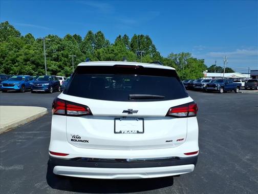 Summit White 2022 Chevrolet Equinox AWD RS