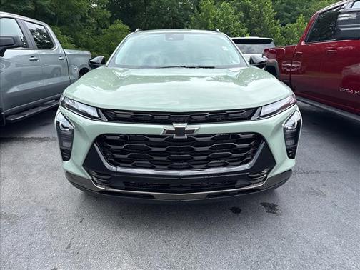 Cacti Green Gvr 2026 Chevrolet Trax FWD ACTIV