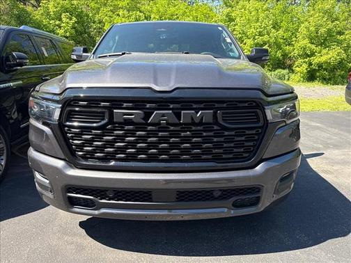 Granite Crystal Metallic Clearcoat 2025 RAM 1500 Big Horn/Lone Star