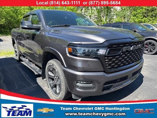 Granite Crystal Metallic Clearcoat 2025 RAM 1500 Big Horn/Lone Star
