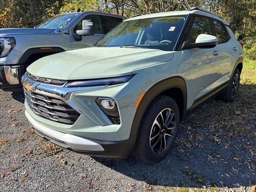 Cacti Green 2026 Chevrolet Trailblazer LT