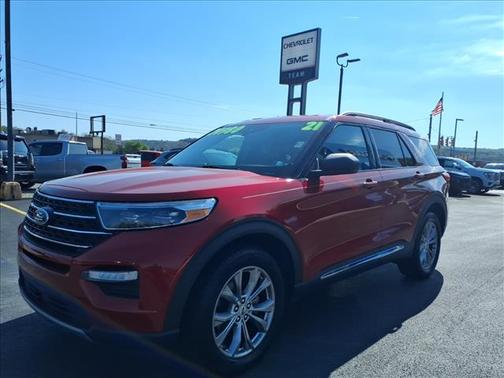 Rapid Red Metallic Tinted Clearcoat 2021 Ford Explorer XLT