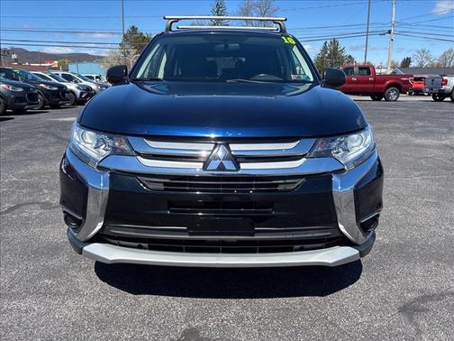 Cosmic Blue Metallic (d14) 2016 Mitsubishi Outlander ES