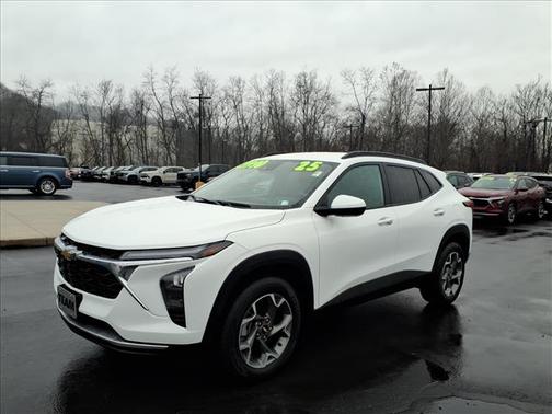 2025 Chevrolet Trax LT