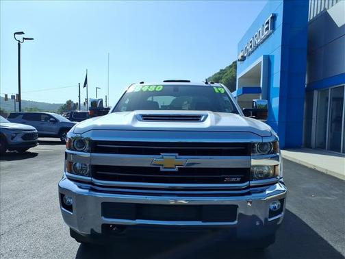 Summit White 2019 Chevrolet Silverado 3500 LTZ