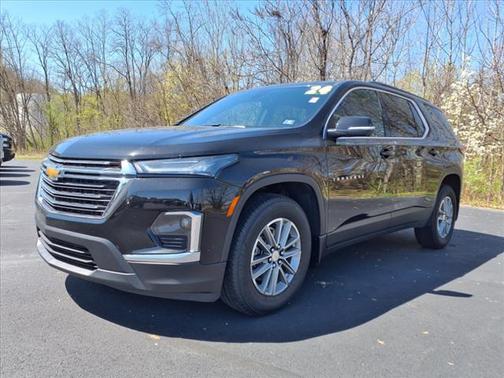 2024 Chevrolet Traverse LT Cloth