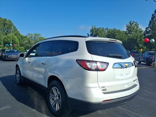 Summit White 2016 Chevrolet Traverse 2LT