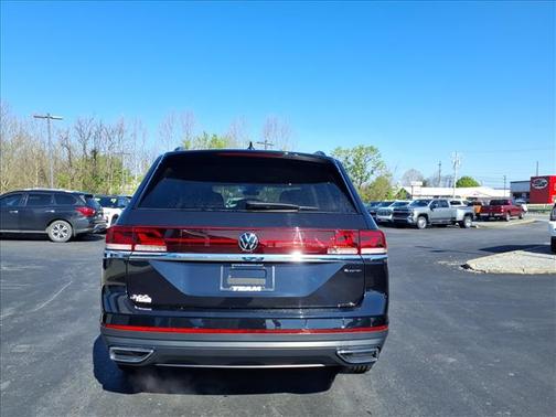 Deep Black Pearl 2025 Volkswagen Atlas 2.0T SE