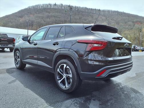 2024 Chevrolet Trax RS
