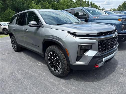 Sterling Gray Metallic 2026 Chevrolet Traverse 4X4 Z71 4dr SUV