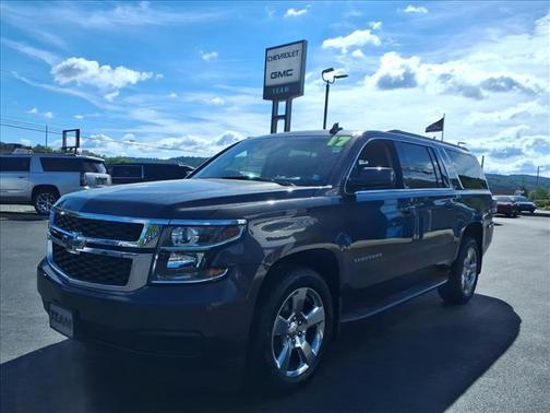 Tungsten Metallic 2017 Chevrolet Suburban LT