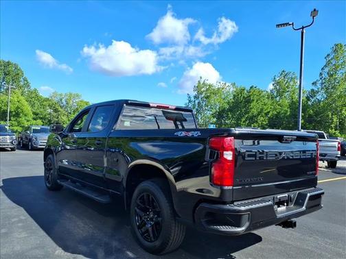 Black 2024 Chevrolet Silverado 1500 Custom