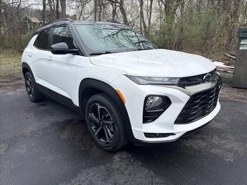 White 2023 Chevrolet Trailblazer RS