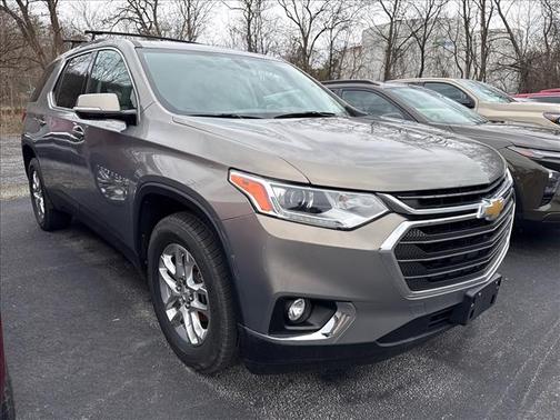 2018 Chevrolet Traverse LT Cloth