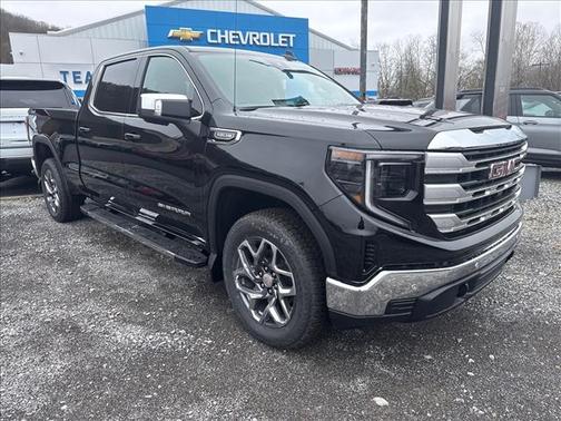 Onyx Black 2026 GMC Sierra 1500 SLE