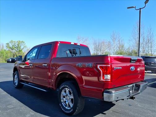 Ruby Red Metallic Tinted Clearcoat 2017 Ford F-150 XLT