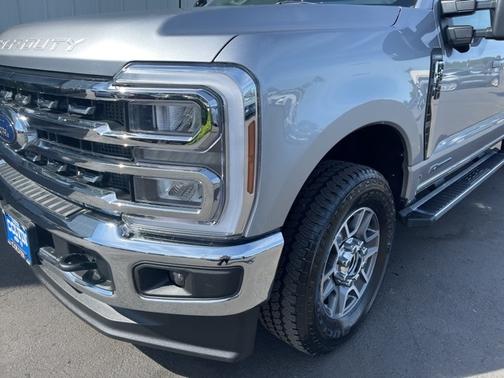 2024 Ford F-350 LARIAT SUPER DUTY