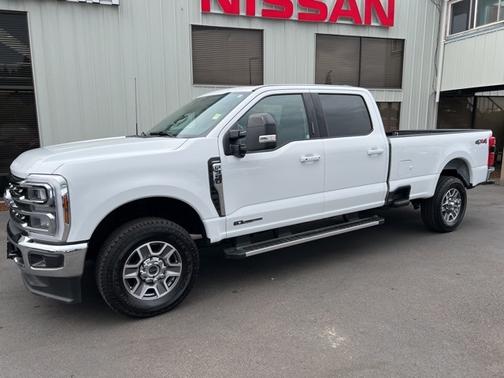 2024 Ford F-350 LARIAT SUPER DUTY