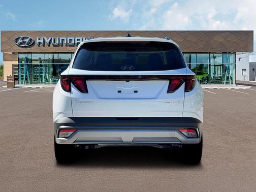 2026 Hyundai TUCSON Hybrid SEL