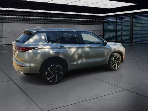 2024 Mitsubishi Outlander SE Black Edition