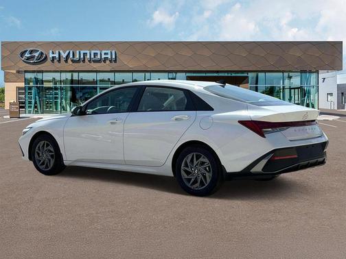 2025 Hyundai ELANTRA HEV Blue