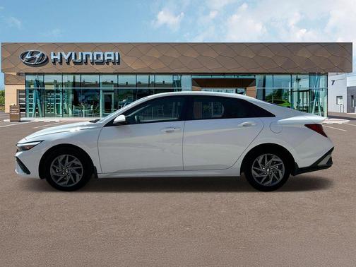 2025 Hyundai ELANTRA HEV Blue