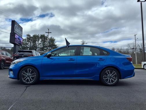 2022 Kia Forte GT-LINE