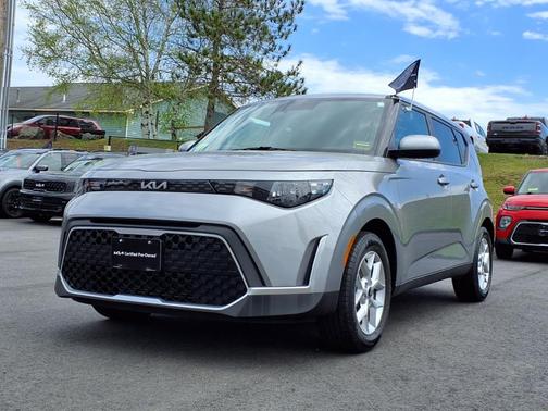 2023 Kia Soul LX TECHNOLOGY