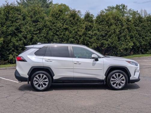 Blizzard Pearl 2021 Toyota RAV4 XLE PREMIUM