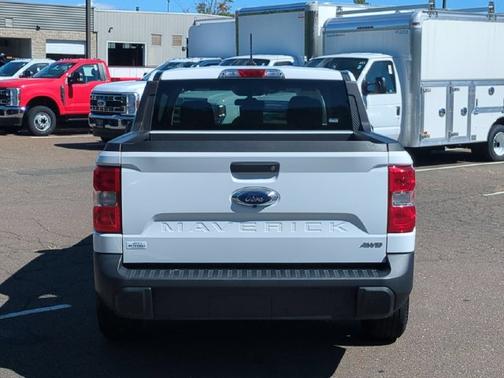 OXFORD WHITE 2024 Ford Maverick XL