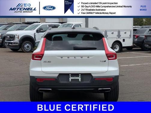 White 2019 Volvo XC40 T5 R-DESIGN