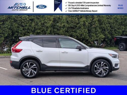 White 2019 Volvo XC40 T5 R-DESIGN