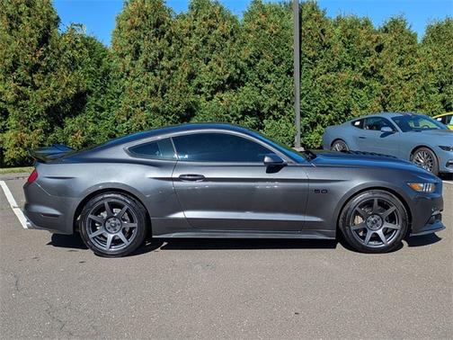 2017 Ford Mustang GT